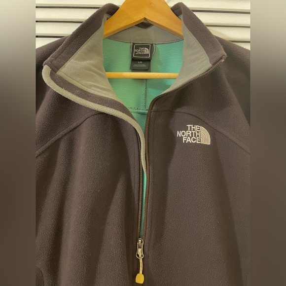 The North Face Women’s Windwall Jacket Brown - Picture 2 of 4